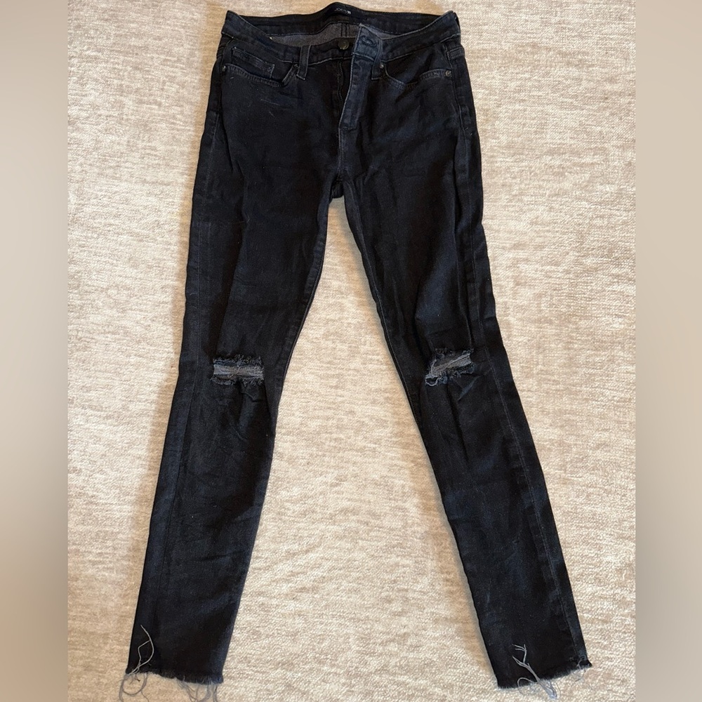 Joe’s Jeans Distressed Black Ankle Jeans 🖤
